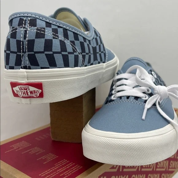 Vans • WMNS Authentic WACK DBLUE
VN000D7Y BLU Sneakers - Picture 10 of 16